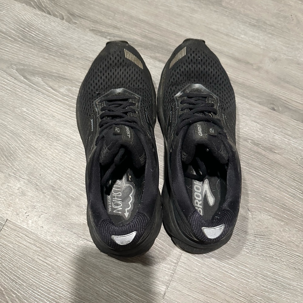 Brooks ghost 12